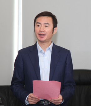 开业仪式上,厦门国际银行党委委员,副行长兼中国境内总经理黄大庆代表