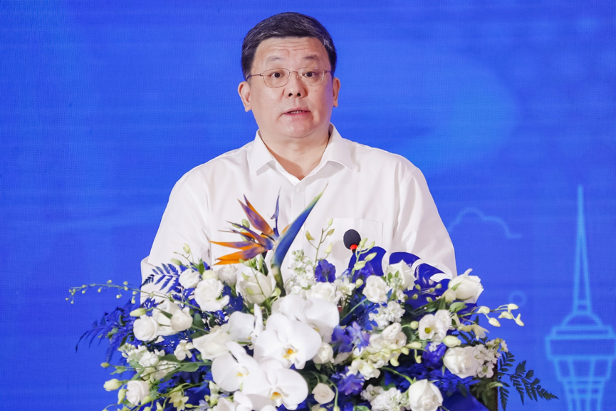 (图2 福建省地方金融监督管理局党组书记,局长薛鹤峰致辞)福建省地方